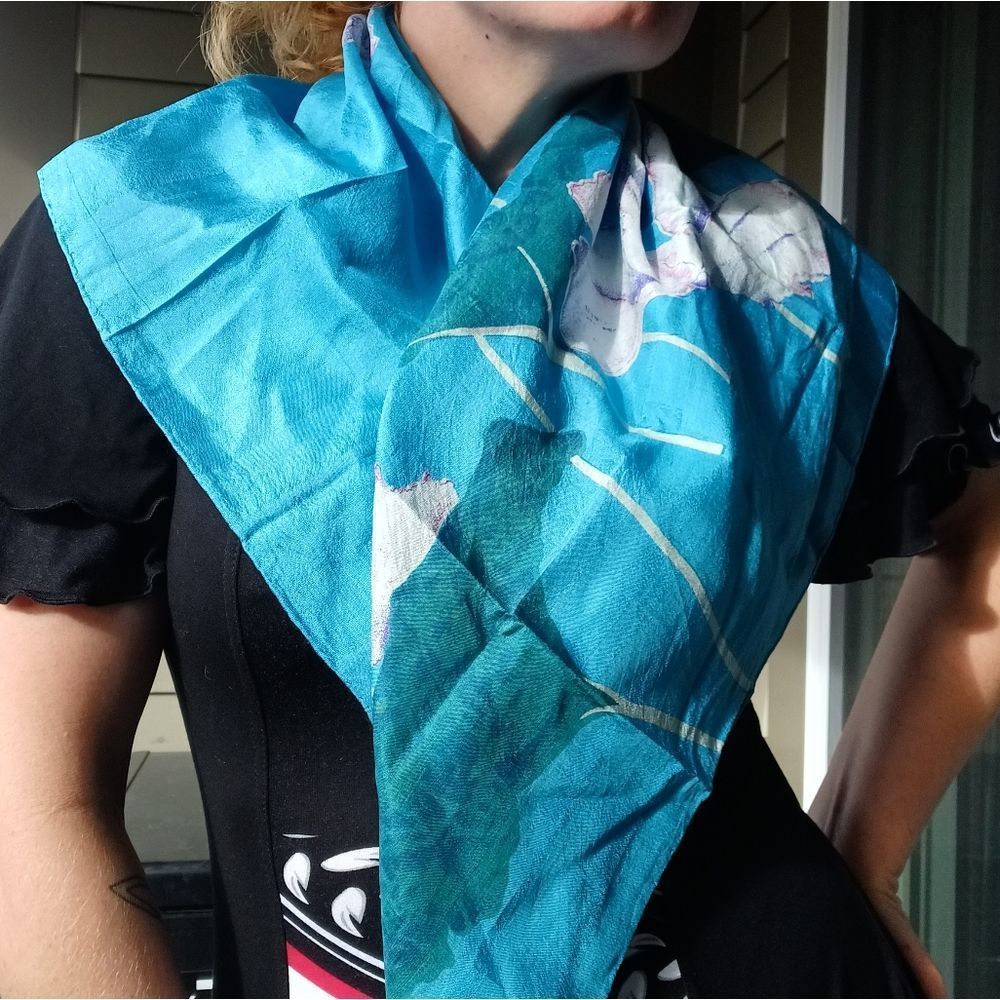 Stunning huge 100% silk scarf or wall hanging with a water and flower motif
